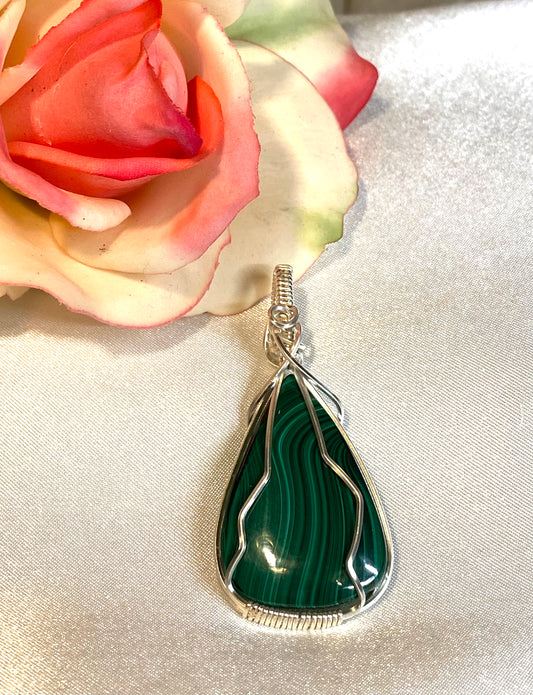 Malachite Pendant-Modern Wrap in Silver