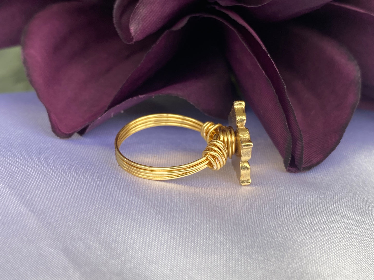 Gold Flower Button Ring-Size 6